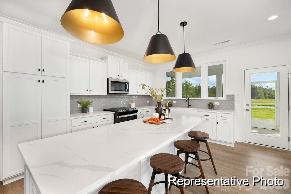 1140 Lorrie Lane 324p