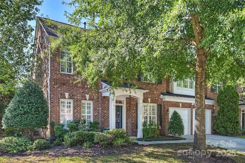 7942 Oratorio Place Charlotte NC 28270