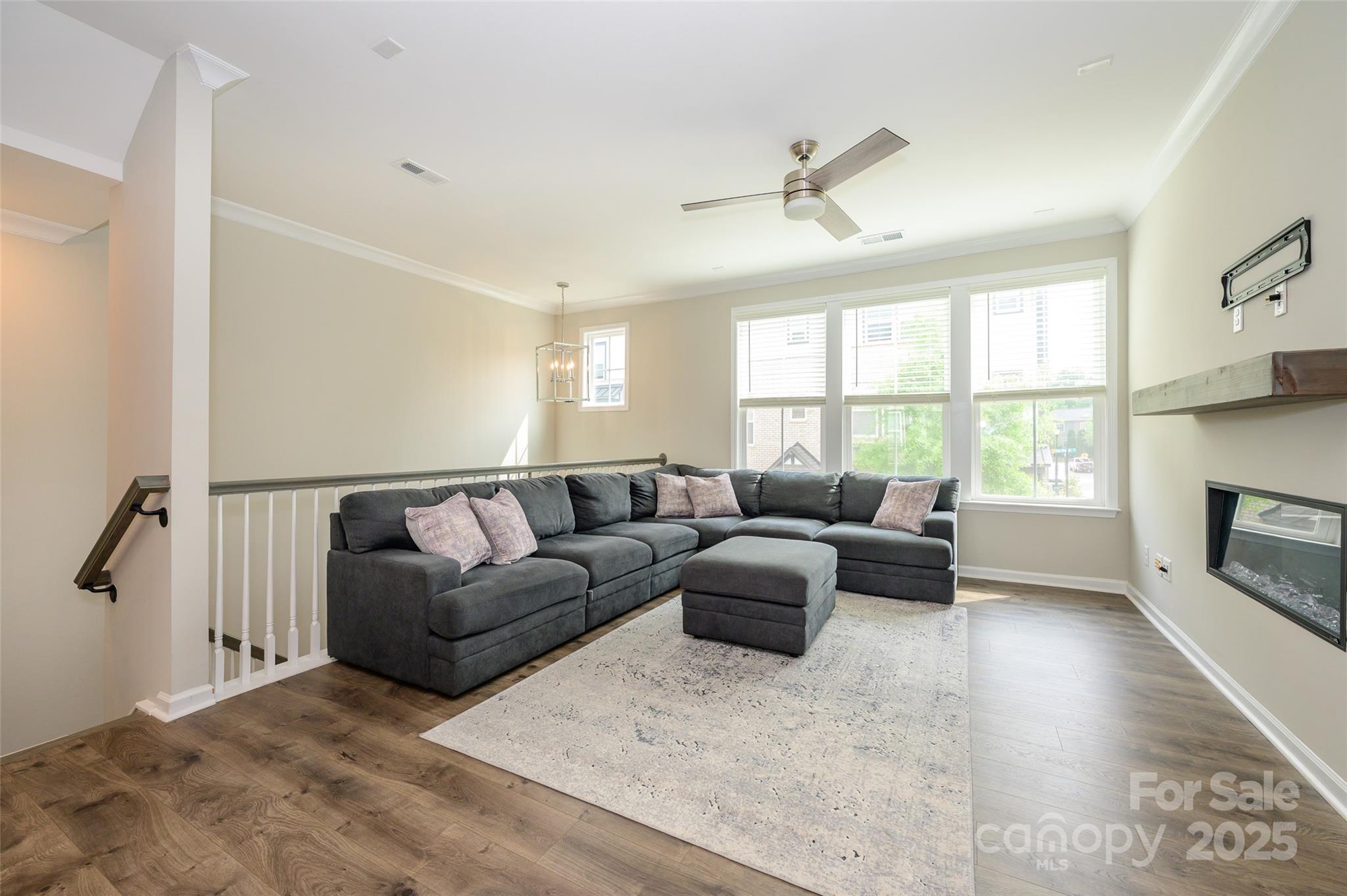 604 TUDOR PARK Way 6