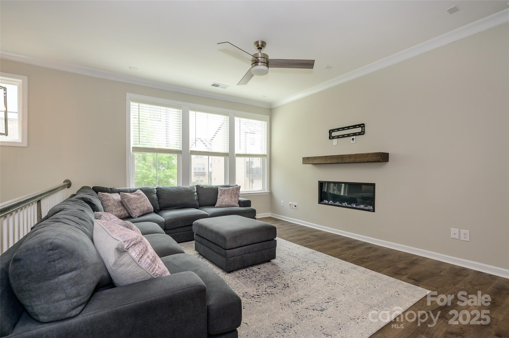 604 TUDOR PARK Way 6