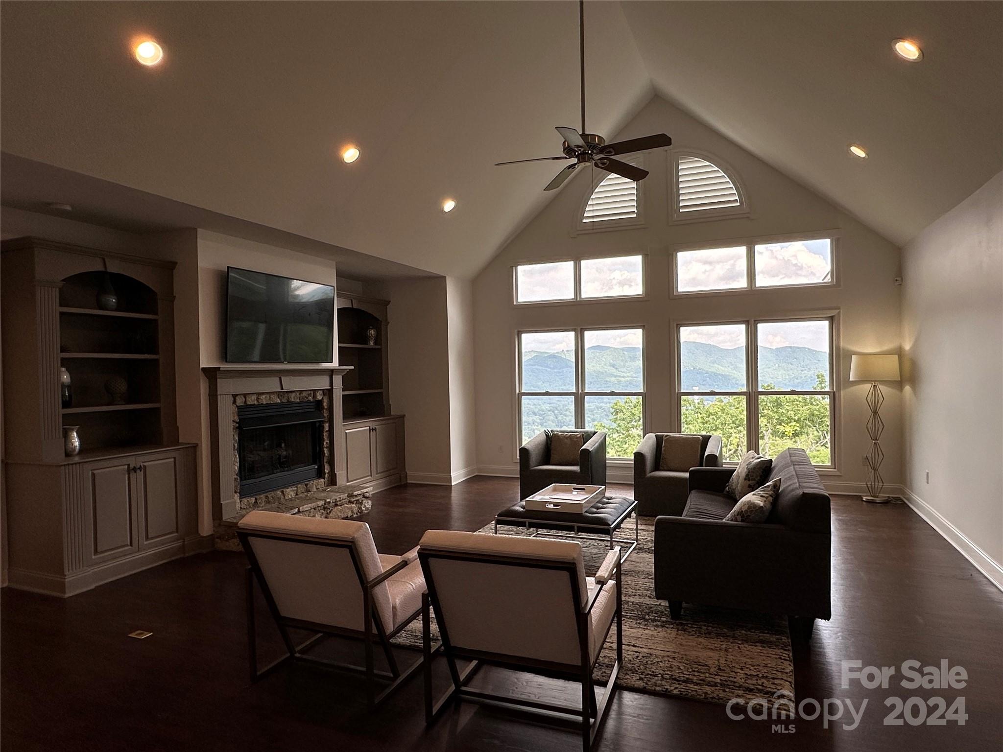 Black Mountain Estates - Residential