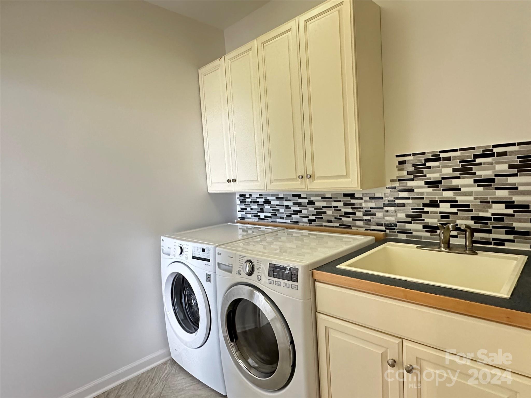 Black Mountain Estates - Residential