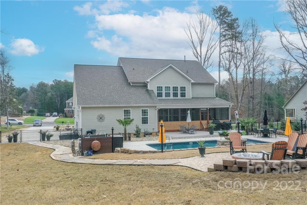 Regal Pines - Residential