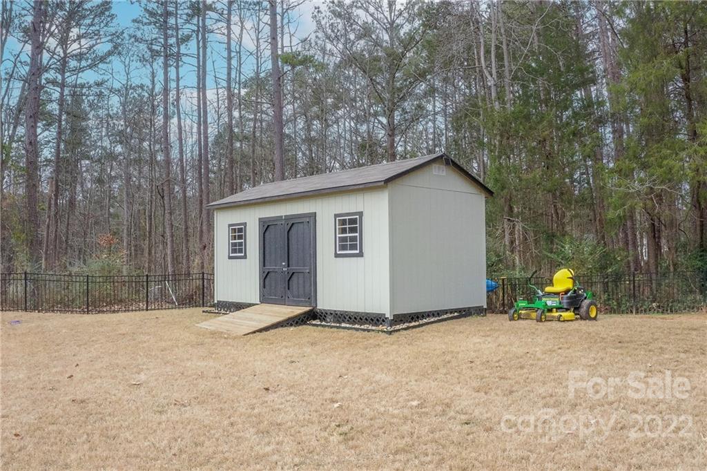 Regal Pines - Residential