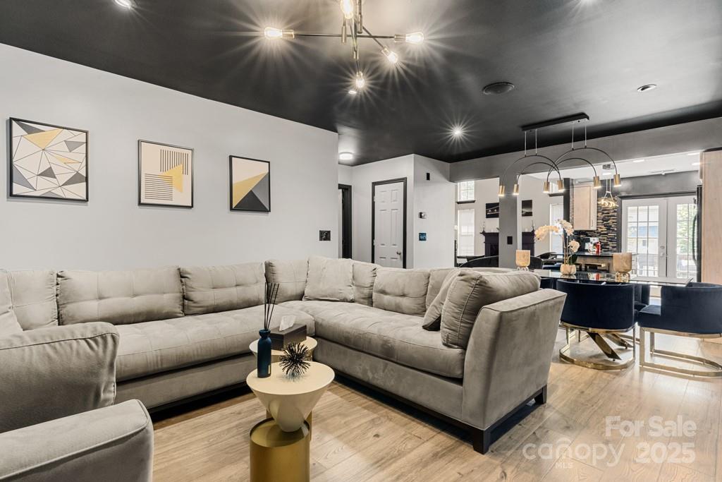 4520 Buck Skin Court