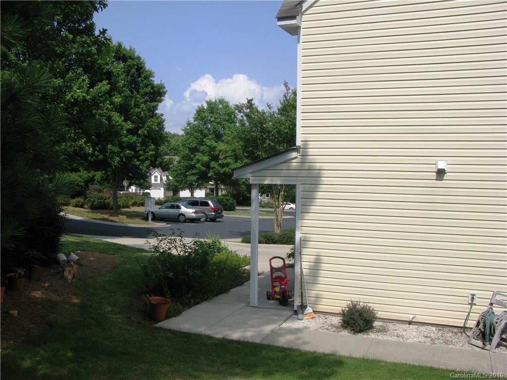 Old Stone Crossing - Residential