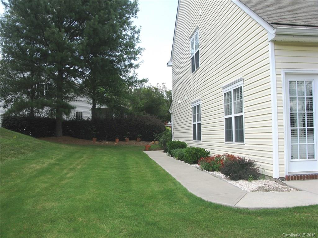 Old Stone Crossing - Residential