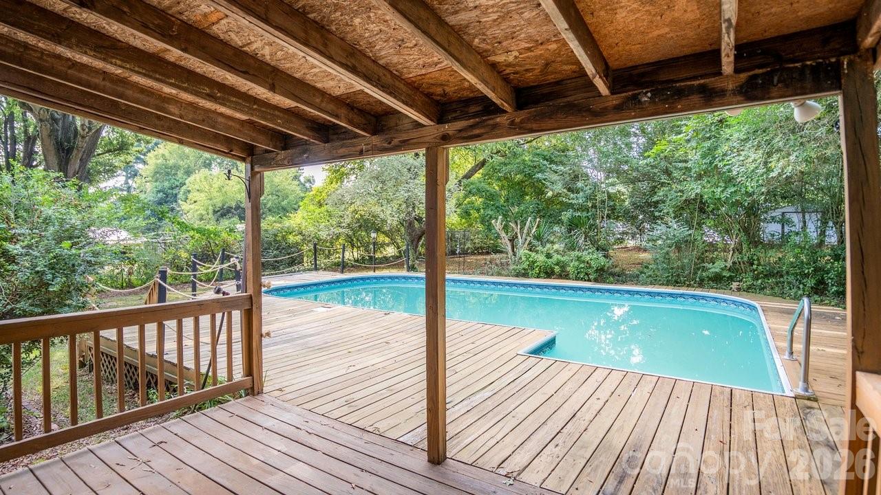 78 Stonecrest Circle SW