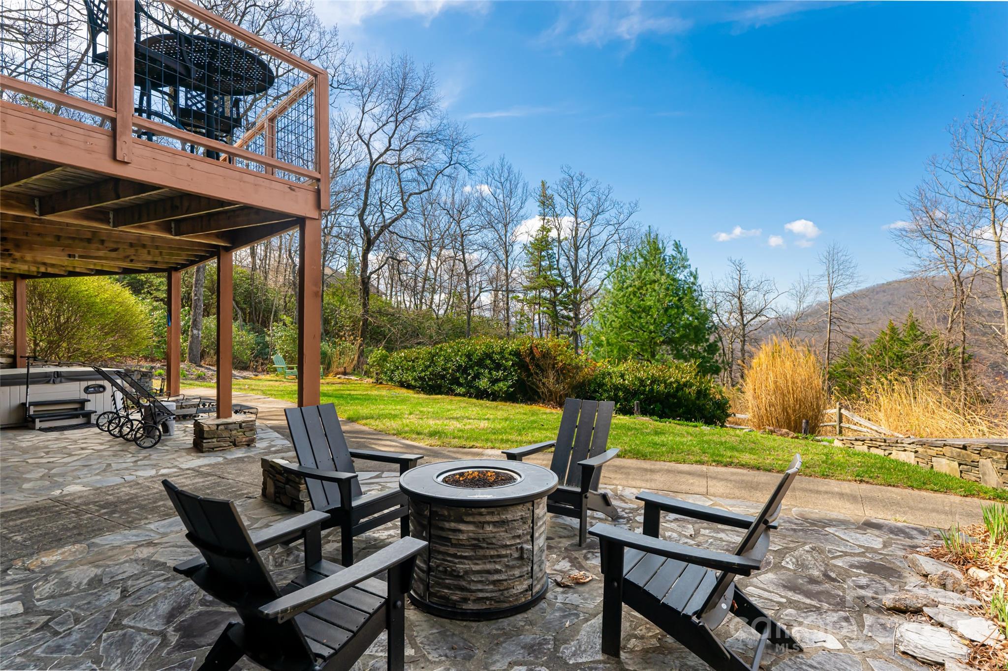 6 Orchard Knob Lane