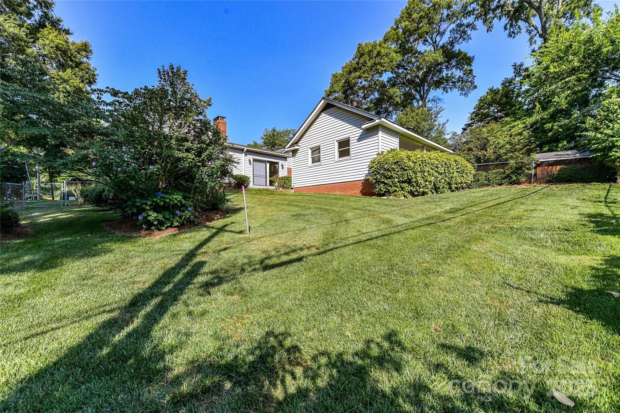 6811 Old Reid Road