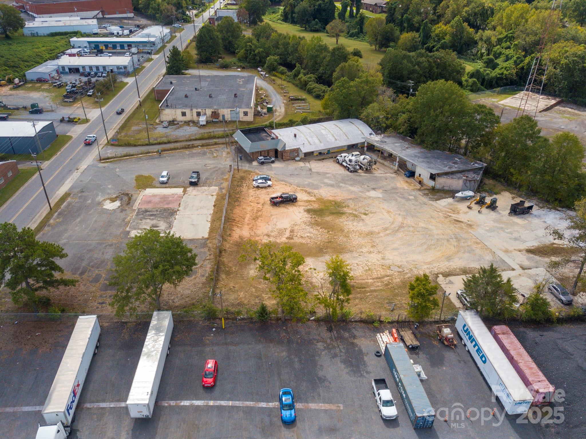 901 Dr Martin Luther King Jr Way