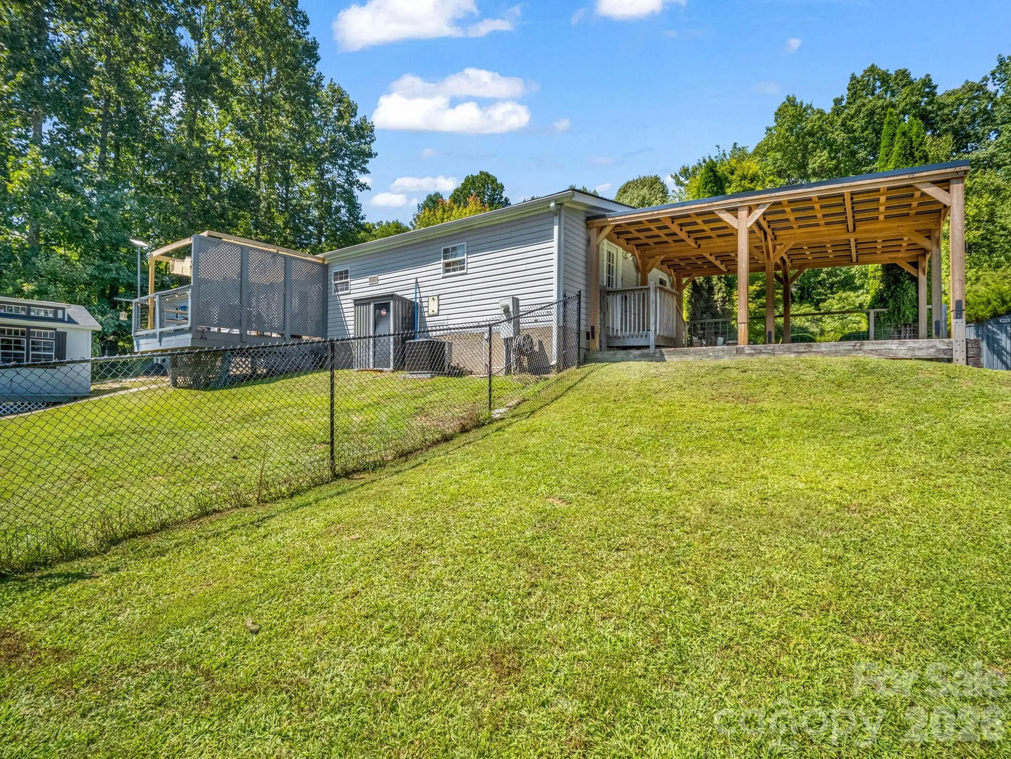 14 Old Possum Holler Road, Hendersonville, NC, 28739