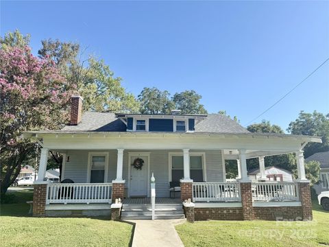 Photo of 1610 Lowder Street, Albemarle, NC 28001 (MLS # 4297616)