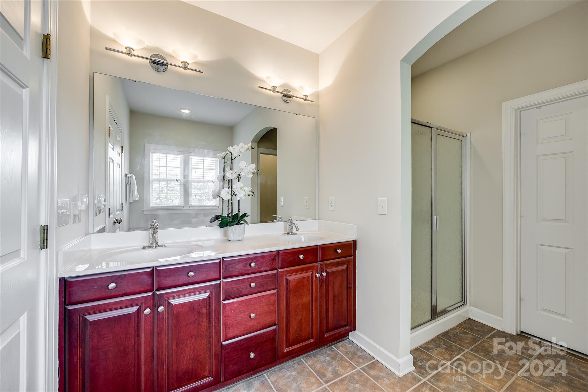 Lake Shore - Residential