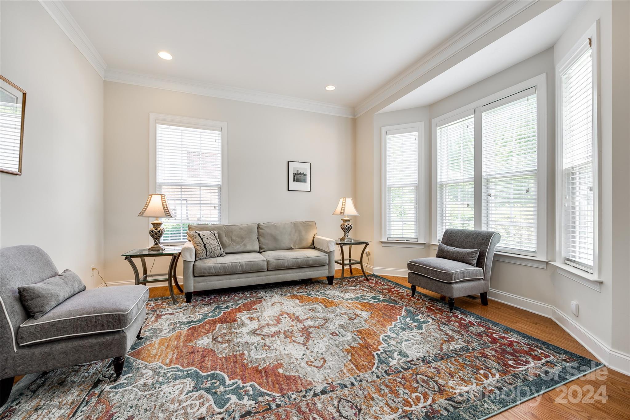 Lake Shore - Residential