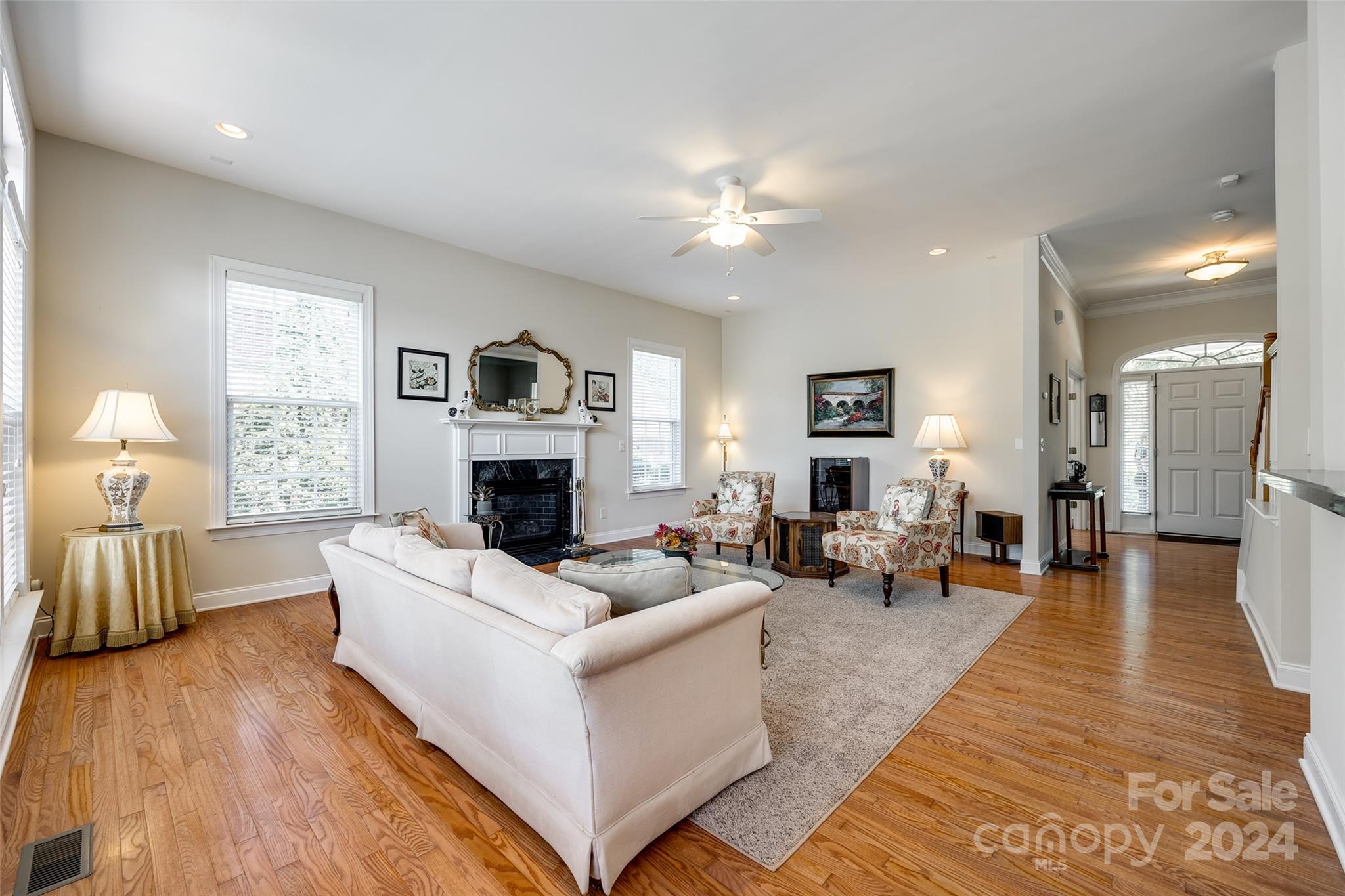 Lake Shore - Residential