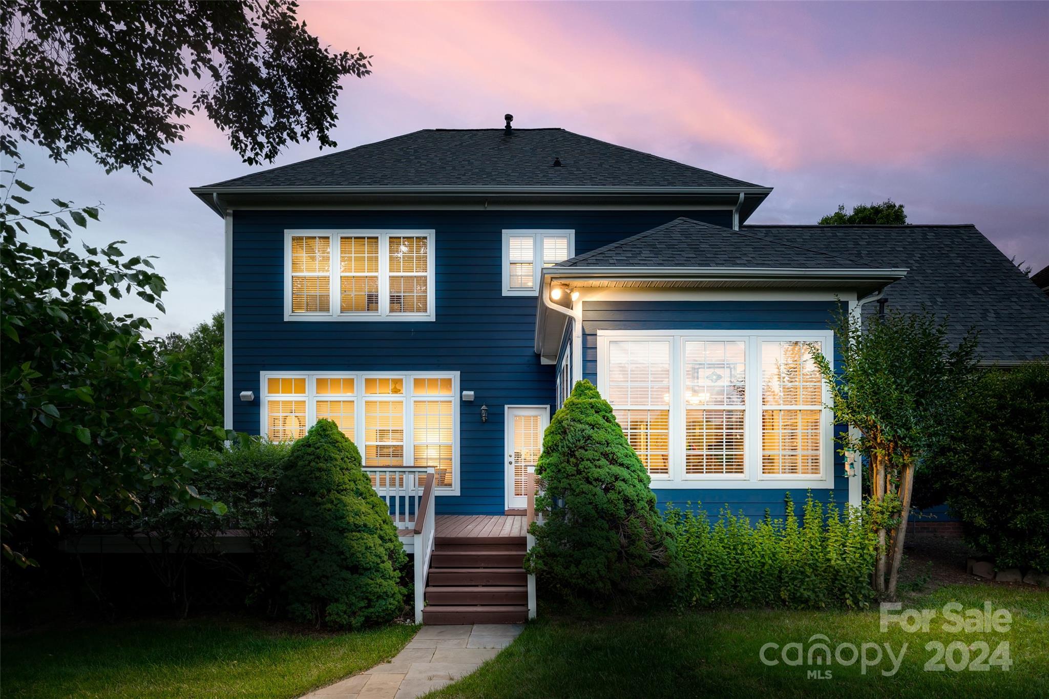 Lake Shore - Residential