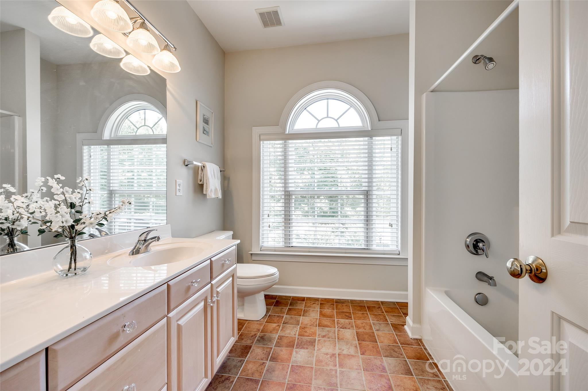 Lake Shore - Residential