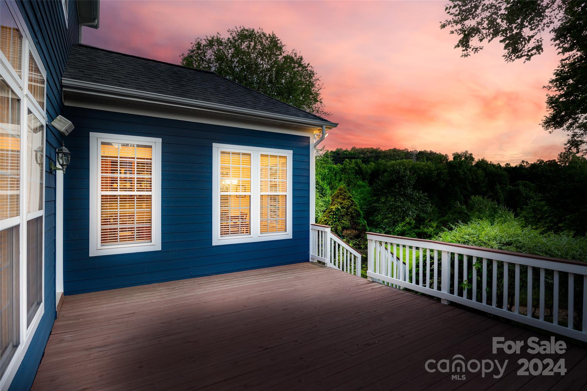 Lake Shore - Residential