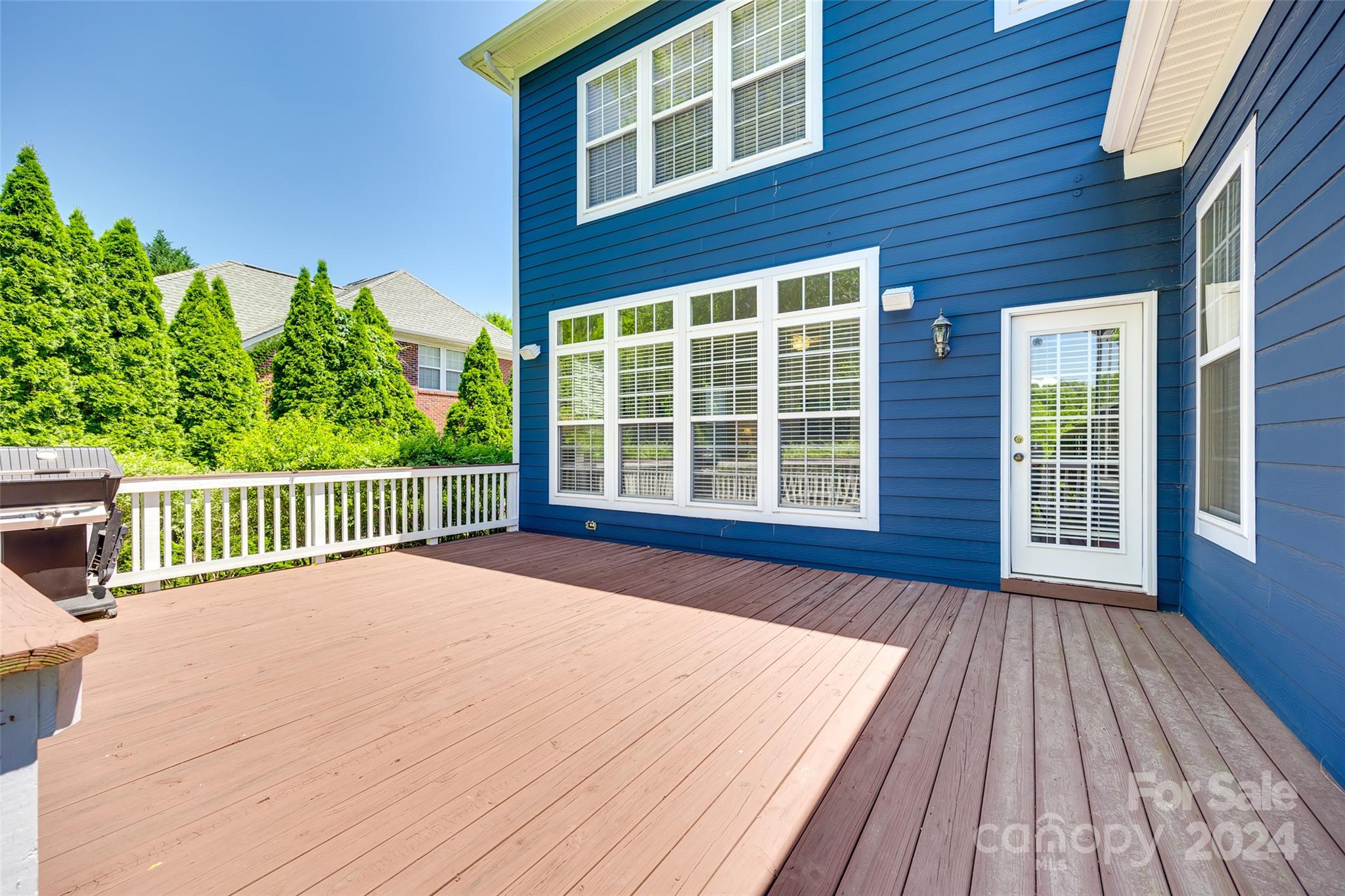 Lake Shore - Residential