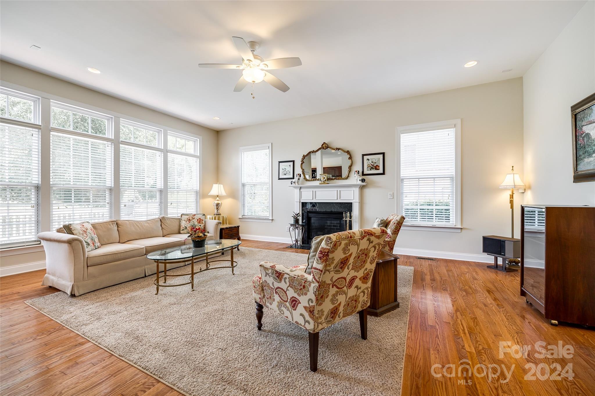 Lake Shore - Residential