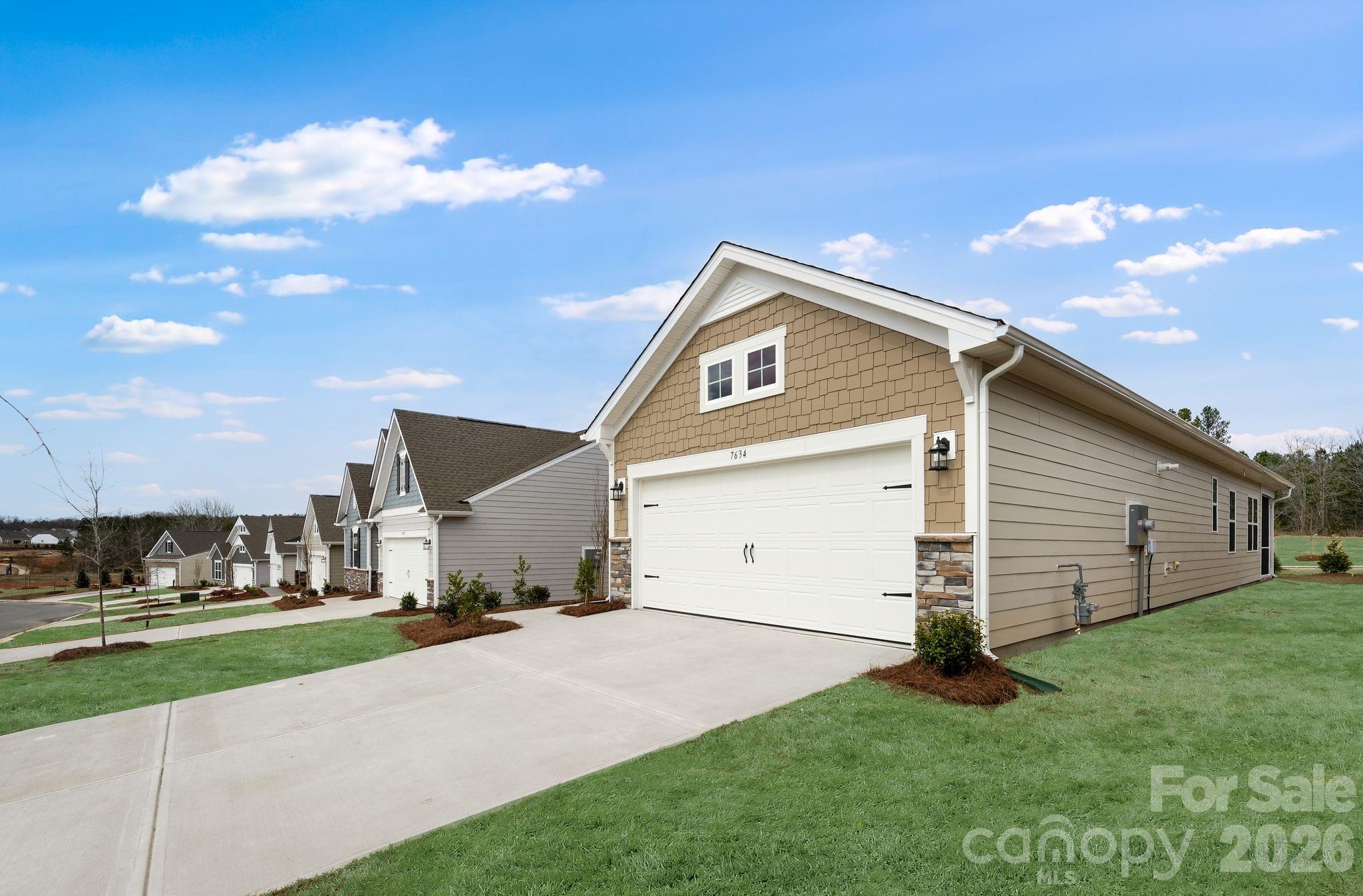 Roselyn - Residential