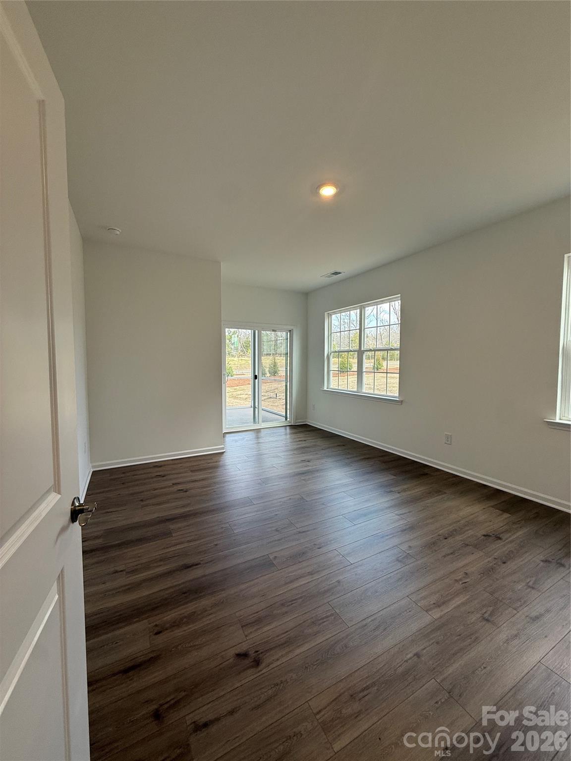 Roselyn - Residential