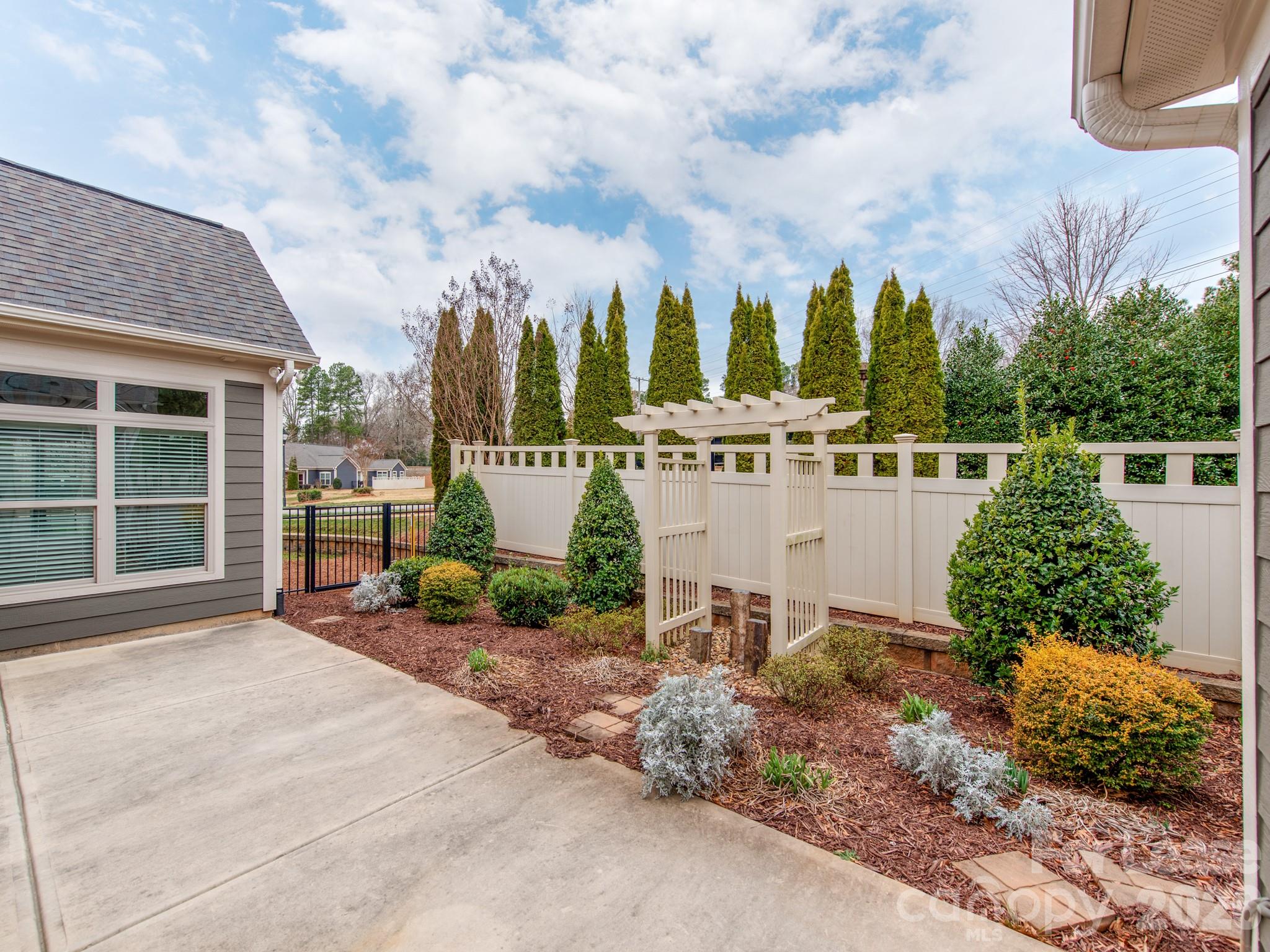 The Courtyards of Huntersville - Residential Lease
