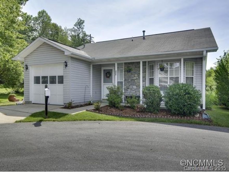 Beautifully remodeled and updated two bedroom two bath home in desirable Henderson Village.Lovely foyer entry with coat closet, vaulted ceiling in living room, adorable dining area,remodeled kitchen with solid surface counters,tiled backsplash, stainless steel appliances,new lighting.Great updated bathrooms and roomy bedrooms.Plus a three season porch not counted in sq ft. 1 Car Garage