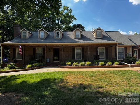 Photo of 204 Old Stagecoach Road, Lawndale, NC 28090 (MLS # 4384627)