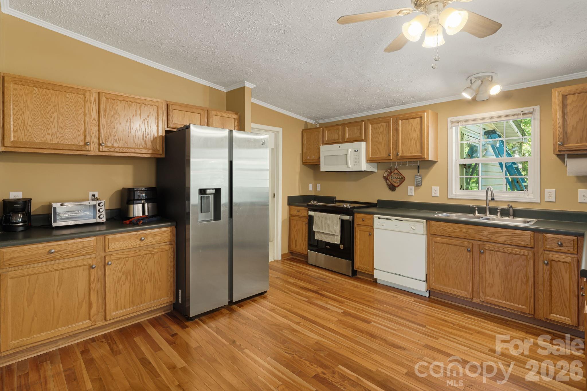 35 Evelyn Acres Drive