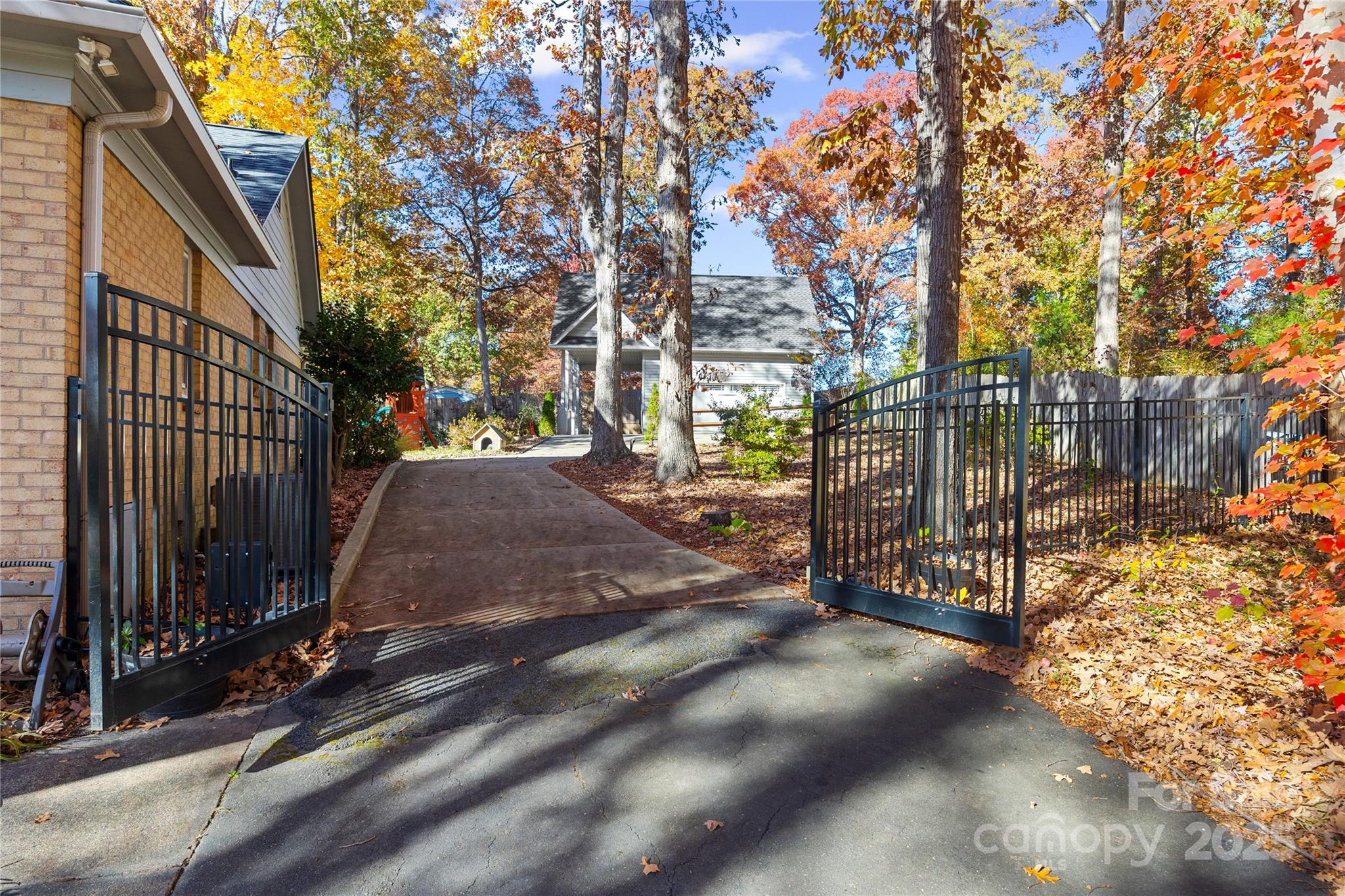 Carowood - Residential