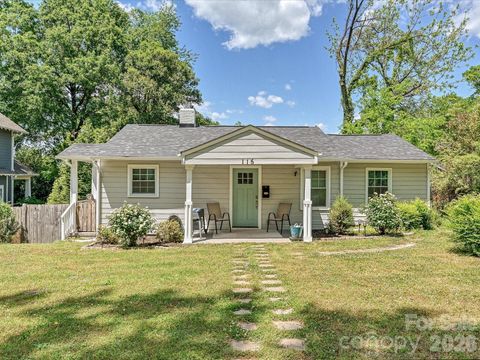 Photo of 115 N Gardner Avenue, Charlotte, NC 28216 (MLS # 4372796)