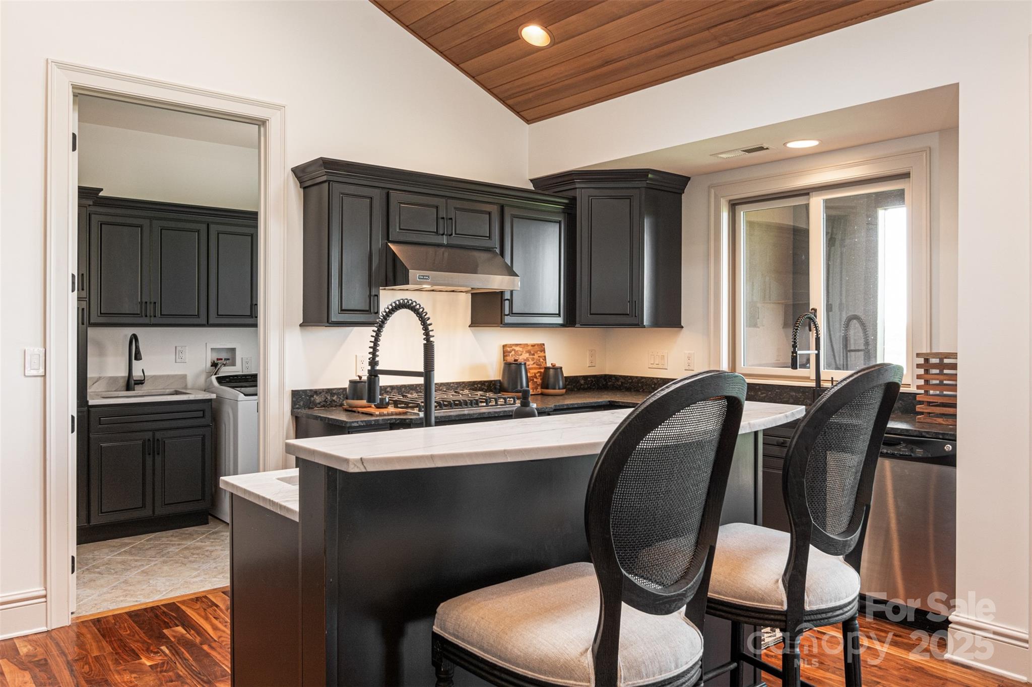 Reynolds Mountain - Residential