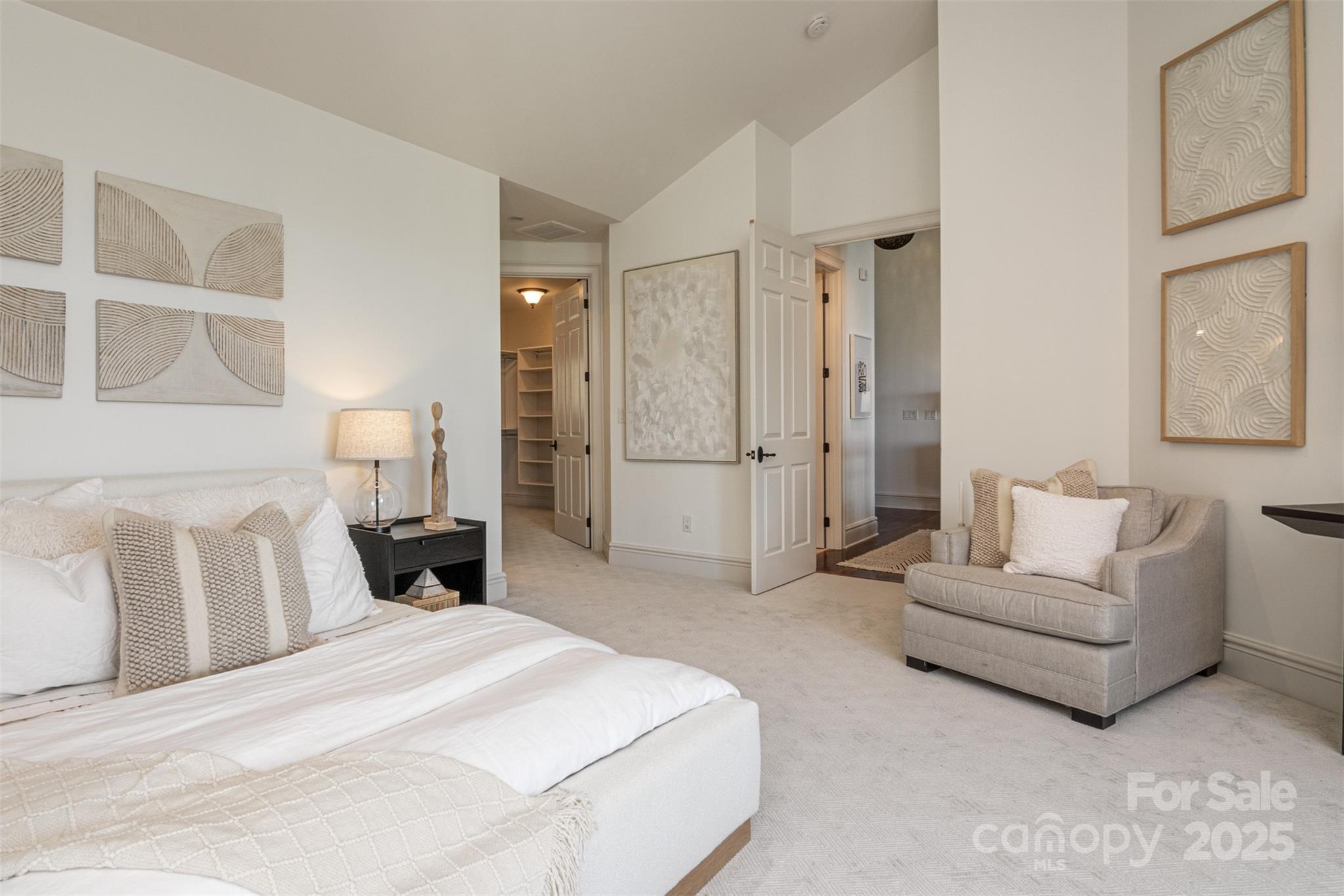 Reynolds Mountain - Residential