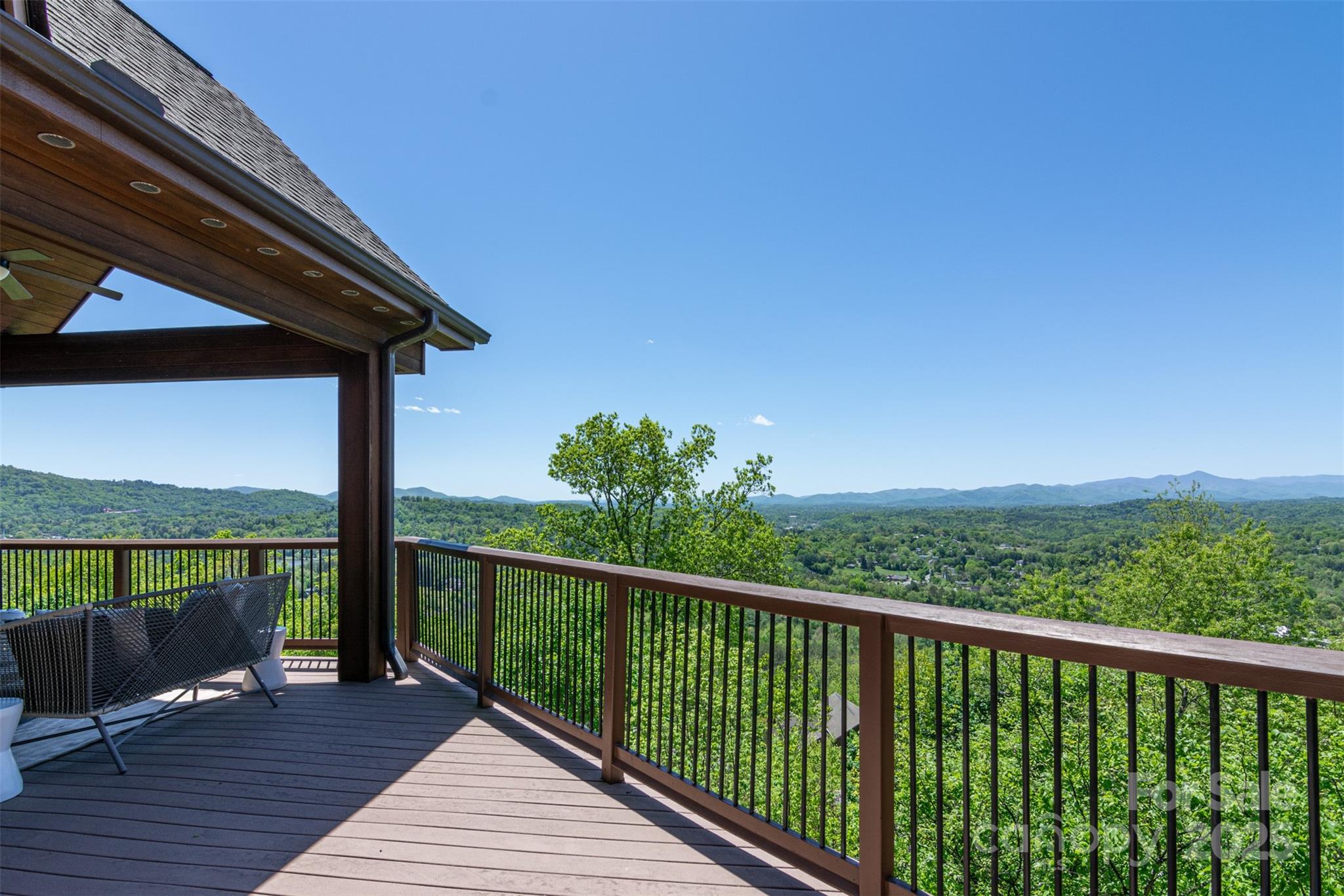 Reynolds Mountain - Residential