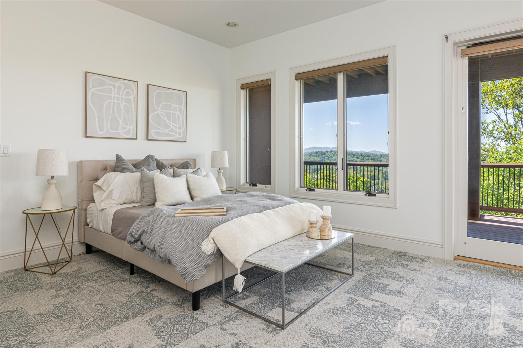 Reynolds Mountain - Residential