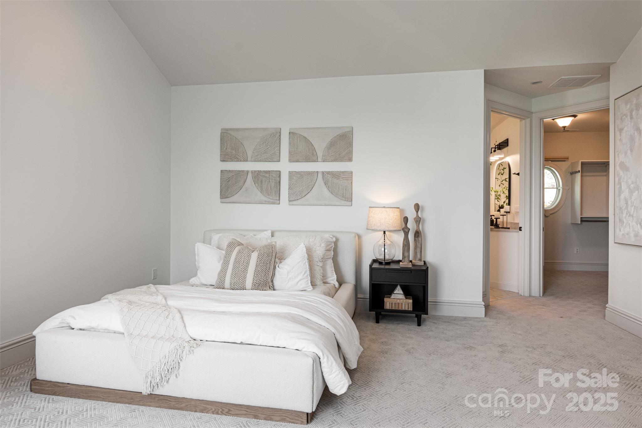 Reynolds Mountain - Residential