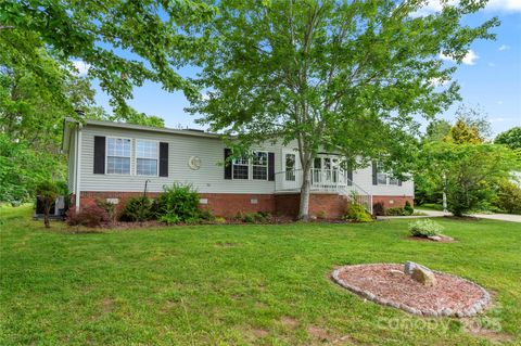 1 N Howard Lane Hendersonville NC 28792