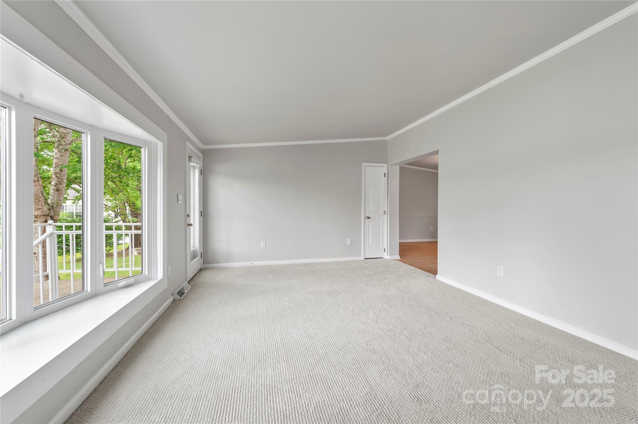 1 N Howard Lane