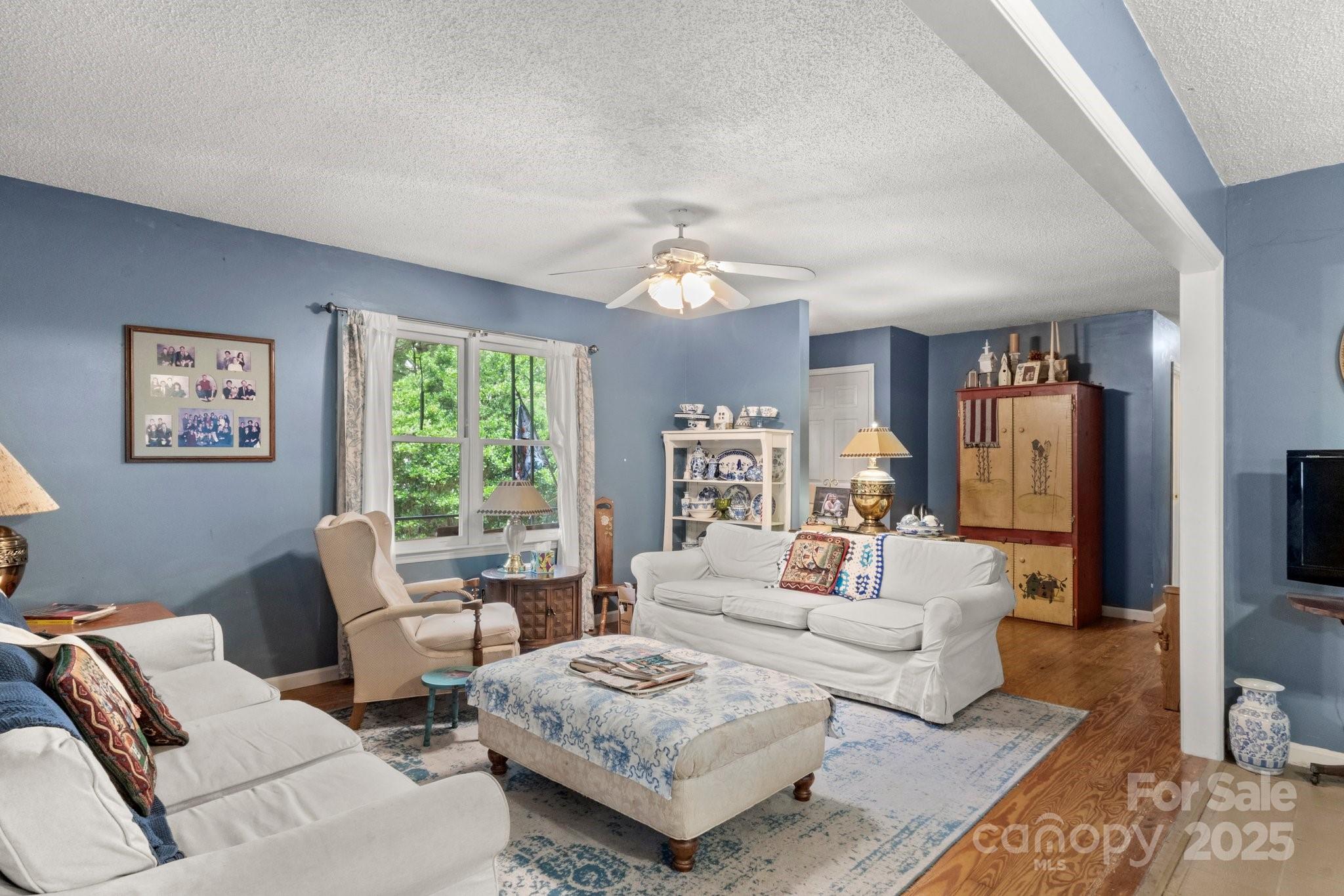 809 E Main Street