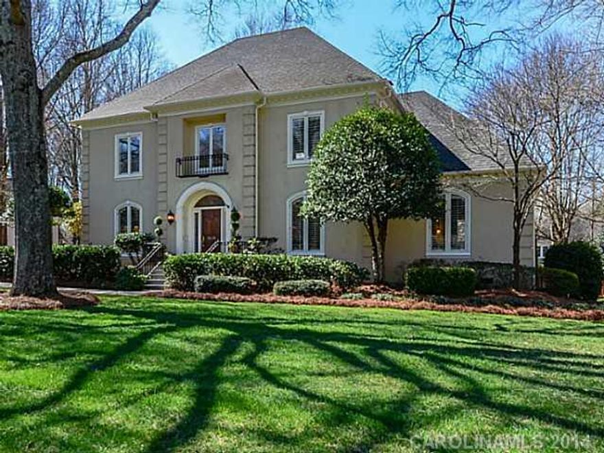 Beautiful French Country home in the highly desirable neighborhood of Giverny. Easy access to Uptown Charlotte, minutes to SoPk & Phillips Place. Walk to Carmel Rd. Park. Elegant millwork & gleaming HWs. KT w/granite & SS.1st floor master w/trey ceiling, dual closets, whirlpool, seamless shower, granite. 5BR + bonus. Curb appeal  plus!