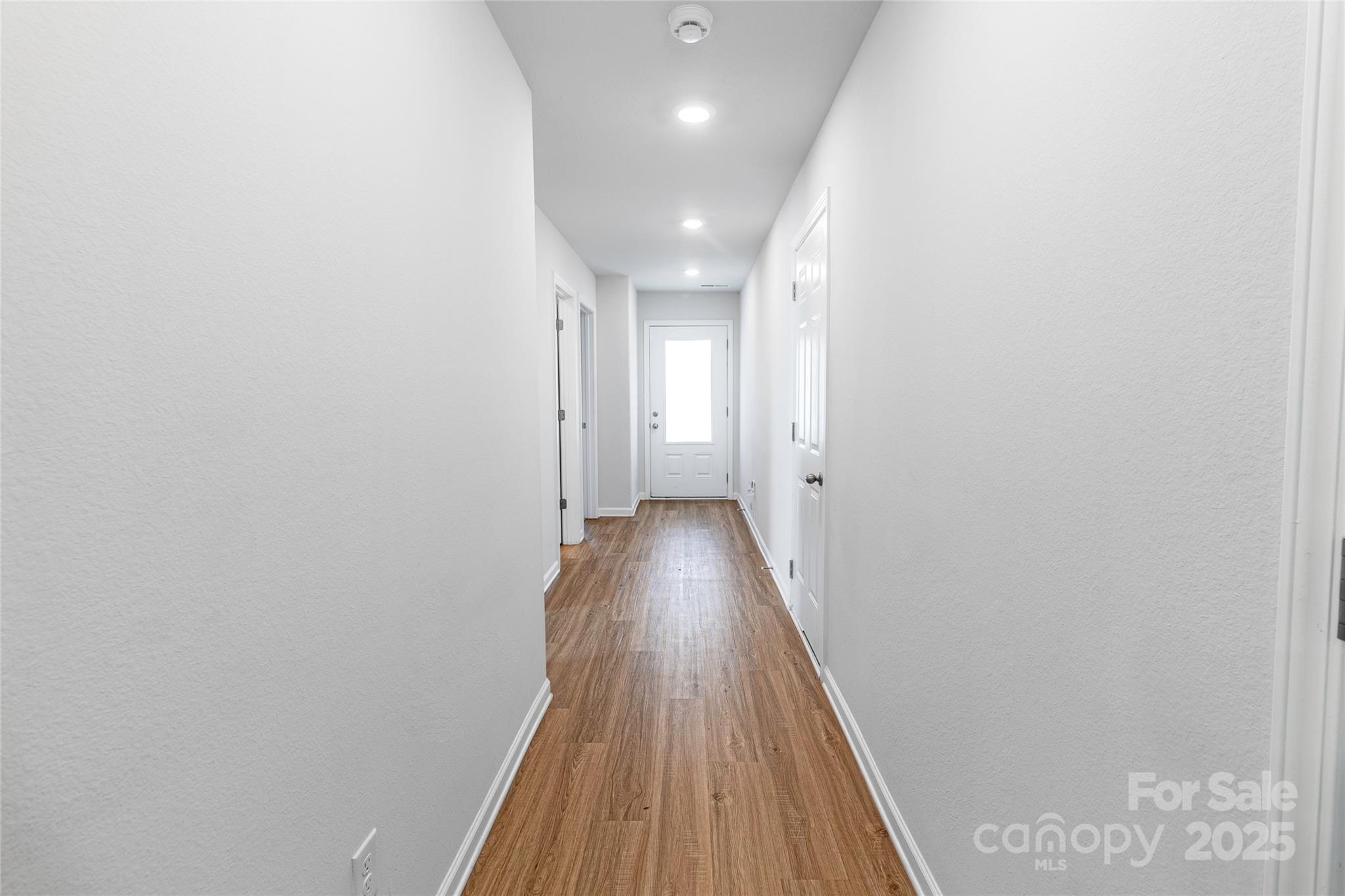 672 Lamorak Place