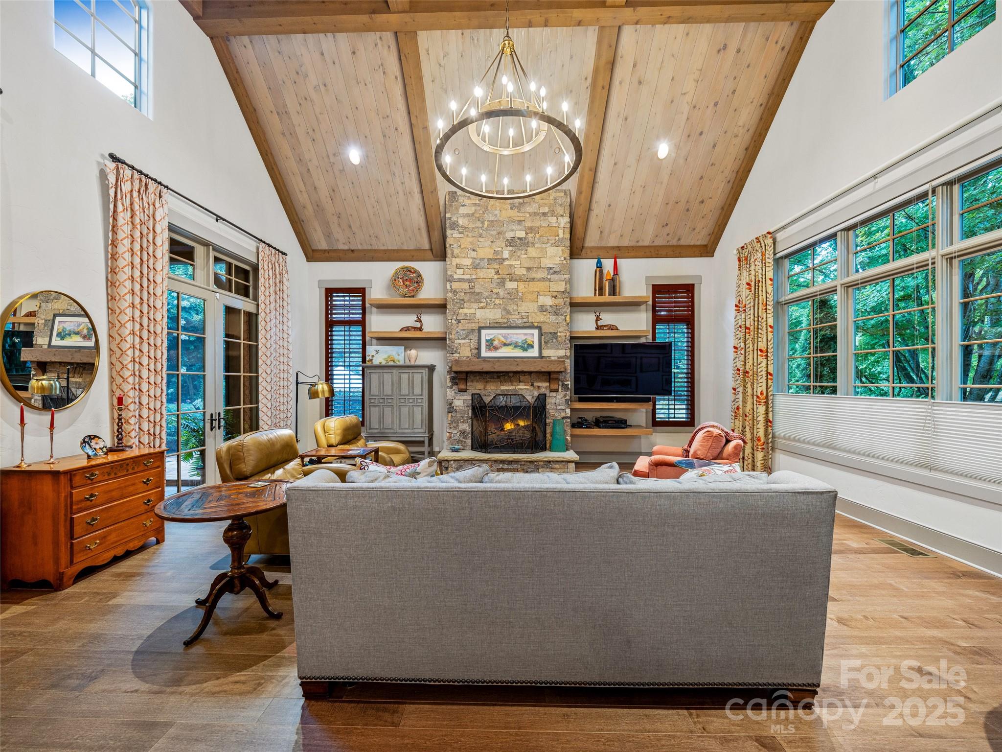 18 Mountain Orchid Way