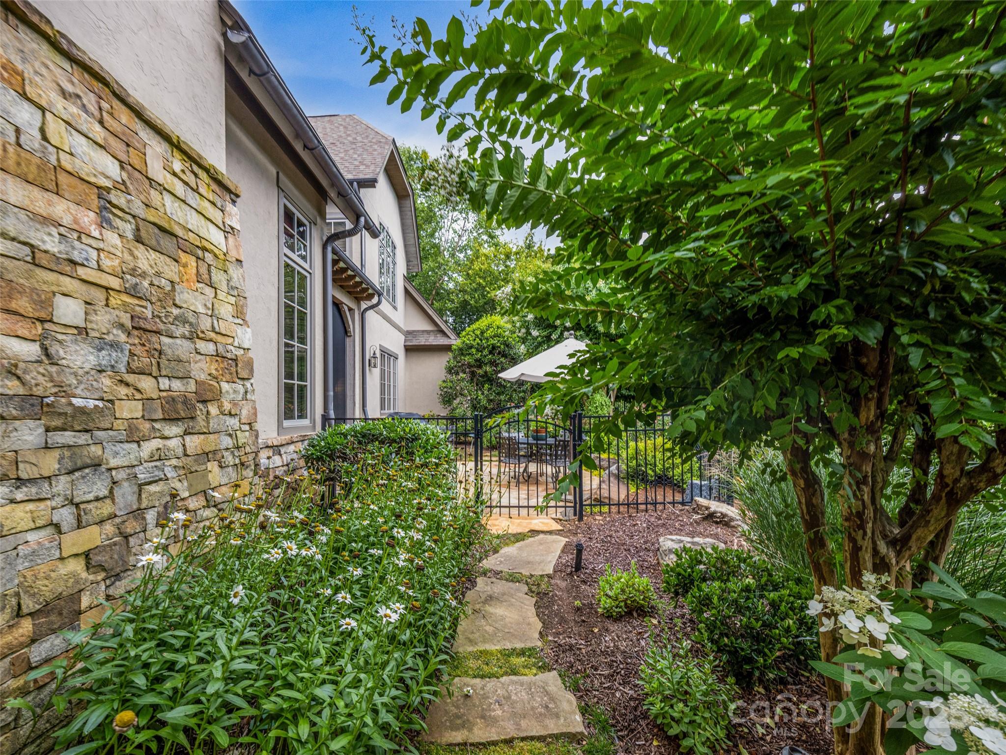 The Cliffs at Walnut Cove - Residential