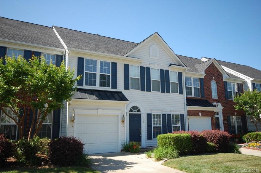 This is a terrific 3 bedroom 2-1/2 bath townhome in the Sunset Point community located on the southern end of Lake Wylie. You will even have access to the lake and a beach area from the private lake front area owned by the HOA. This home features a dining room, breakfast area, family room and a sunroom area. You'll find pre-fininshed hardwood flooring in the entry and dining areas. The kitchen features granite counter tops. There is a nice courtyard type patio with a fenced in backyard.