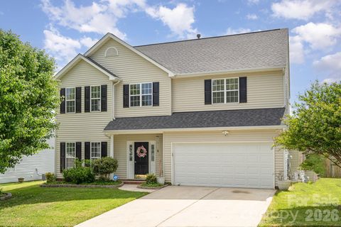 Photo of 407 Goodloe Drive, Charlotte, NC 28262 (MLS # 4365605)