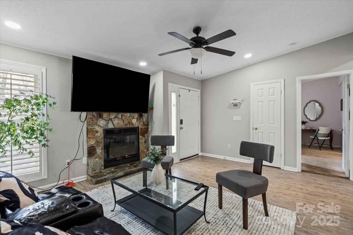 8220 Terra Linda Lane