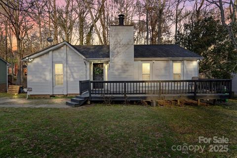 8220 Terra Linda Lane Charlotte NC 28215
