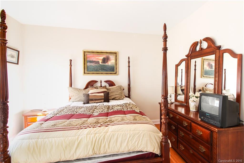 Cypress Pointe - Residential